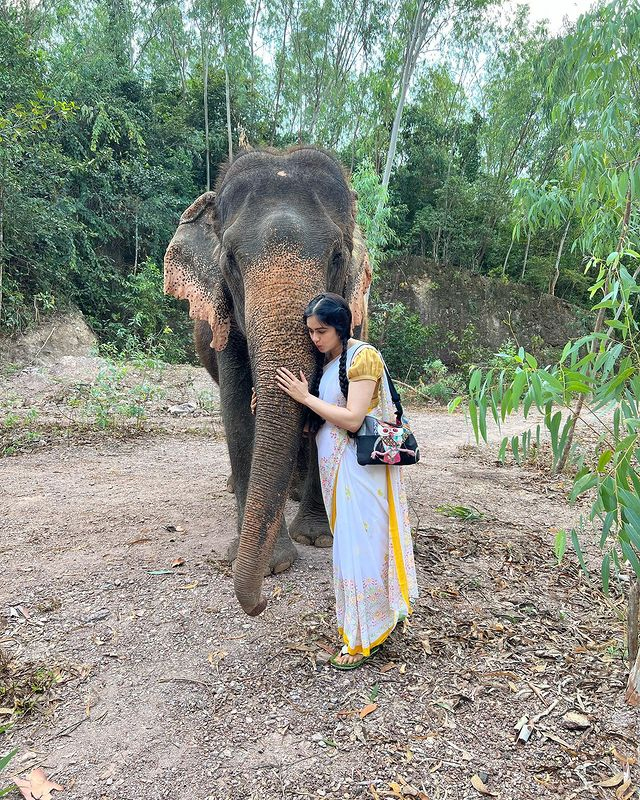 Staggering Poses Of Adah Sharma